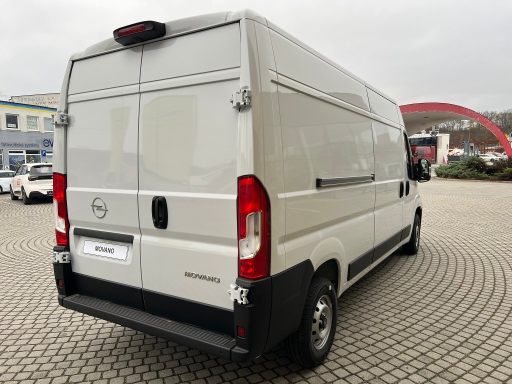 Opel Movano